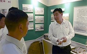 冬枣书记张克林《朱家圩村的农民画家》