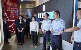 省纪委监委派驻省委统战部纪检监察组组长李德莅临西征网调研新阶